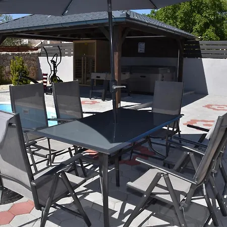 Luna * بيوغْغاد نا موغو