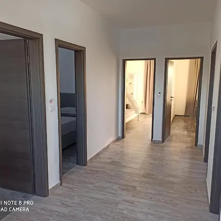 Luna Villa *