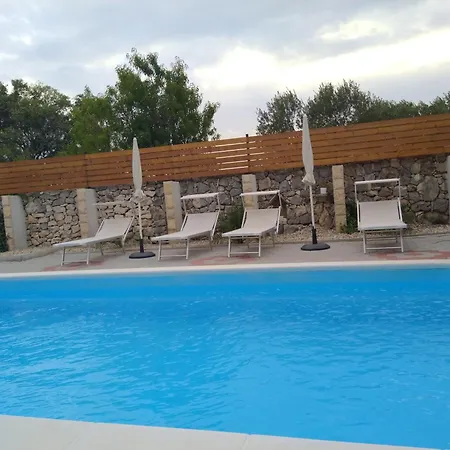 Luna Villa